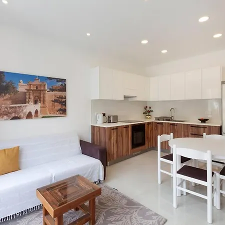 Comfy Apt With Terrace, 5 Mins To Sliema Ferries By 360 Estates Gzira Exterior photo