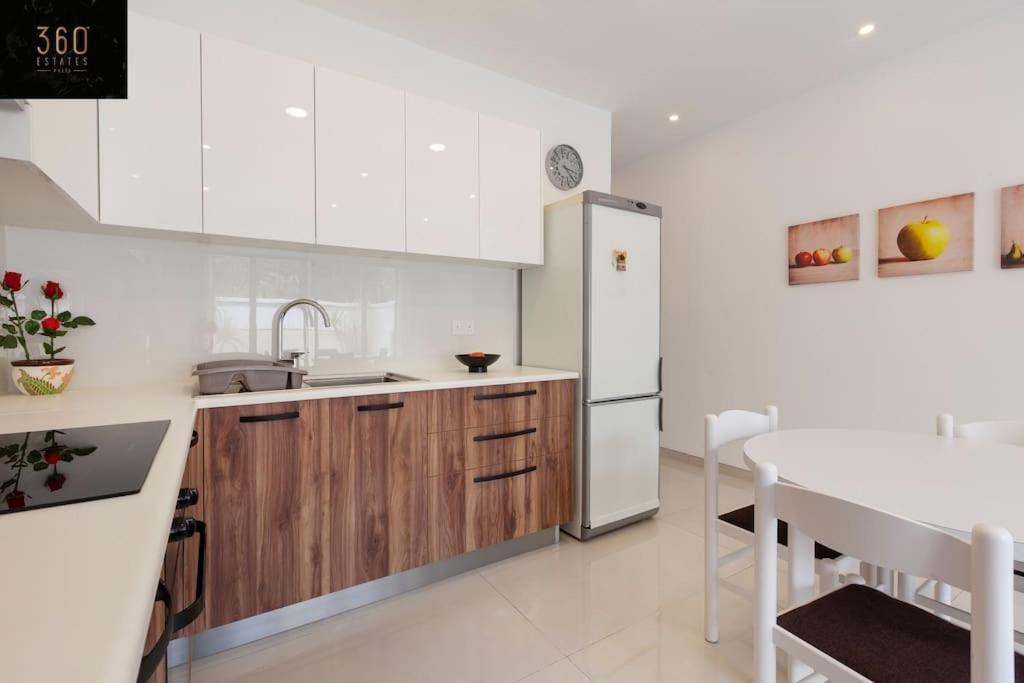 Comfy With Terrace, 5 Mins To Sliema Ferries By 360 Estates * Gzira