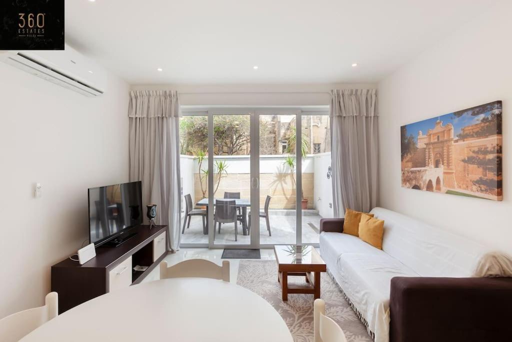 Comfy With Terrace, 5 Mins To Sliema Ferries By 360 Estates * Gzira