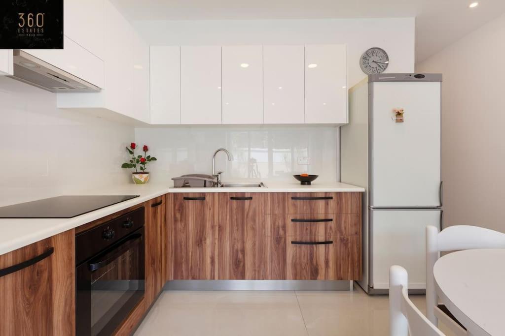 Comfy With Terrace, 5 Mins To Sliema Ferries By 360 Estates Apartment Gzira